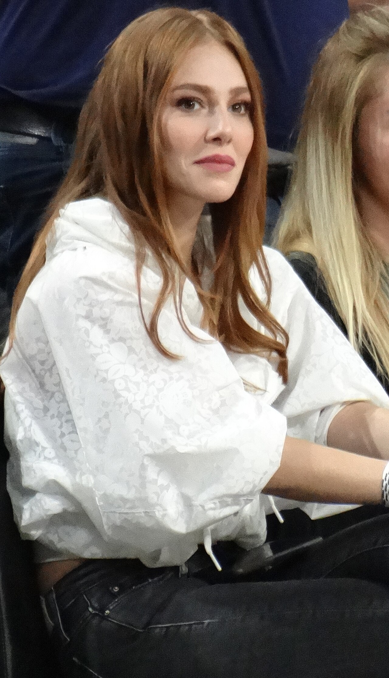 Elcin Sangu