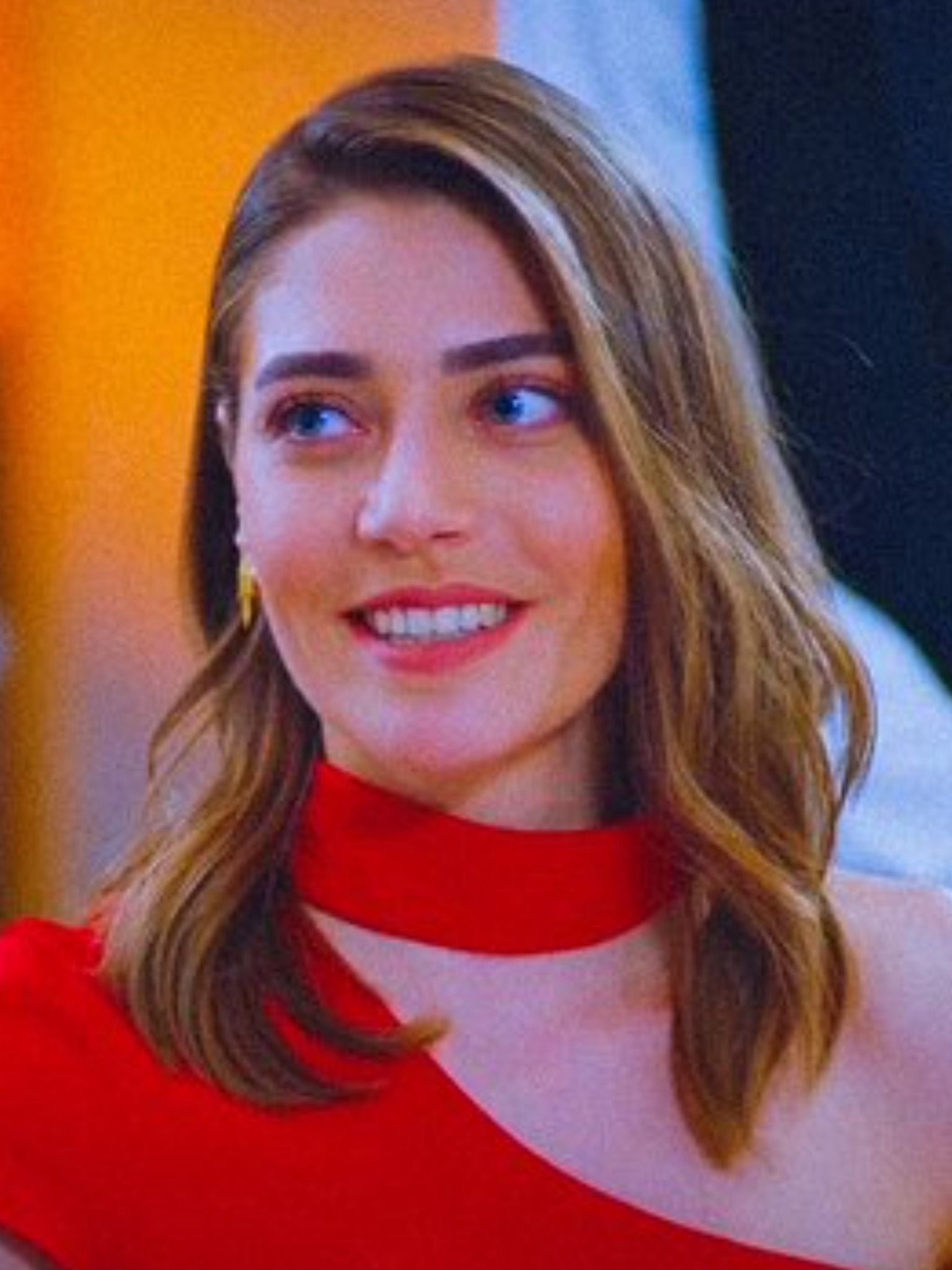 Oznur Serceler